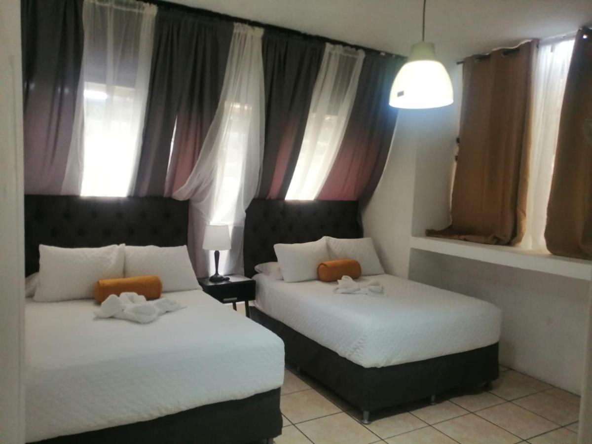 Global Airport Inn Free Shuttle Guatemala City Exteriör bild