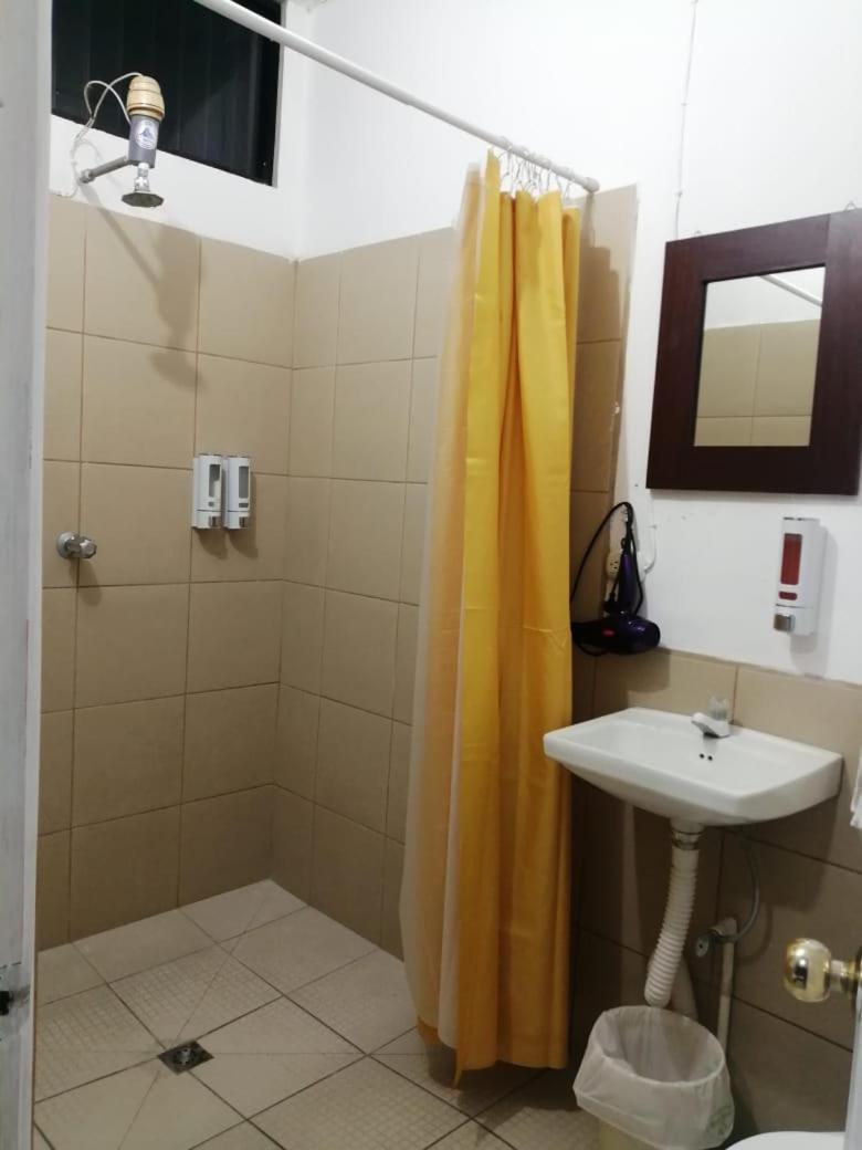 Global Airport Inn Free Shuttle Guatemala City Rum bild