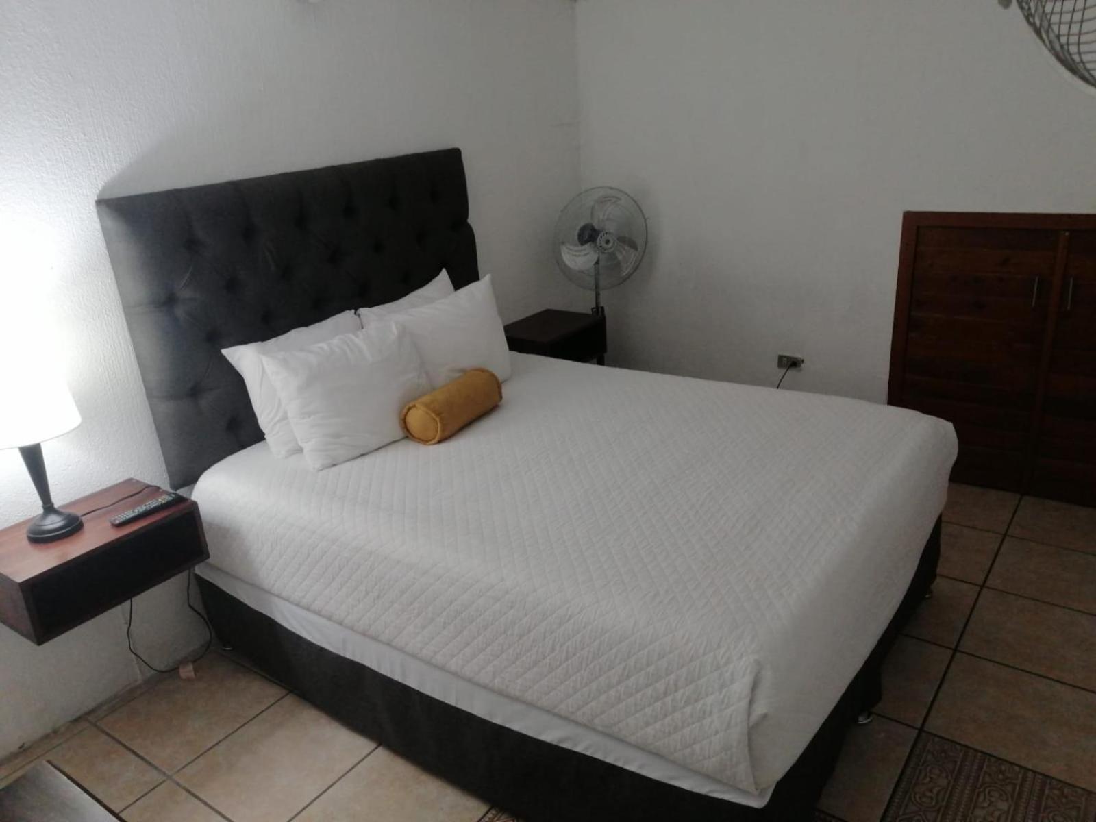 Global Airport Inn Free Shuttle Guatemala City Exteriör bild